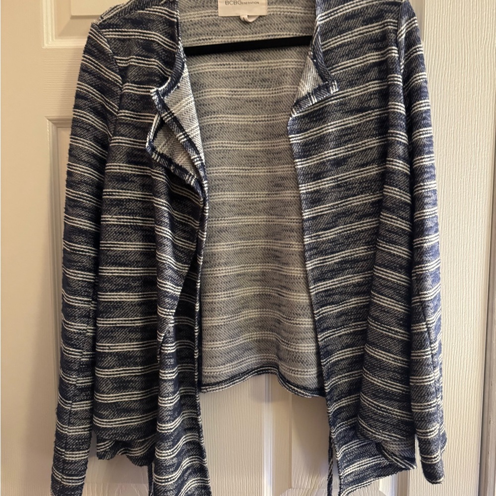 BCBGeneration Striped Open-Front Cardigan in Navy and White